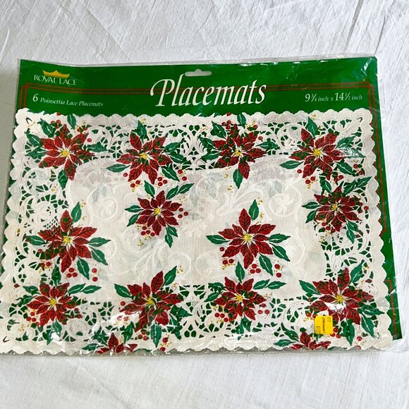 🎄Vintage Royal Lace Christmas Poinsettia Placemats🎄Set of 6 Paper Lace Doiles - Picture 1 of 9